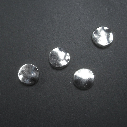 4 Perlen, gewellte Scheiben, antik silberfarben, 10214