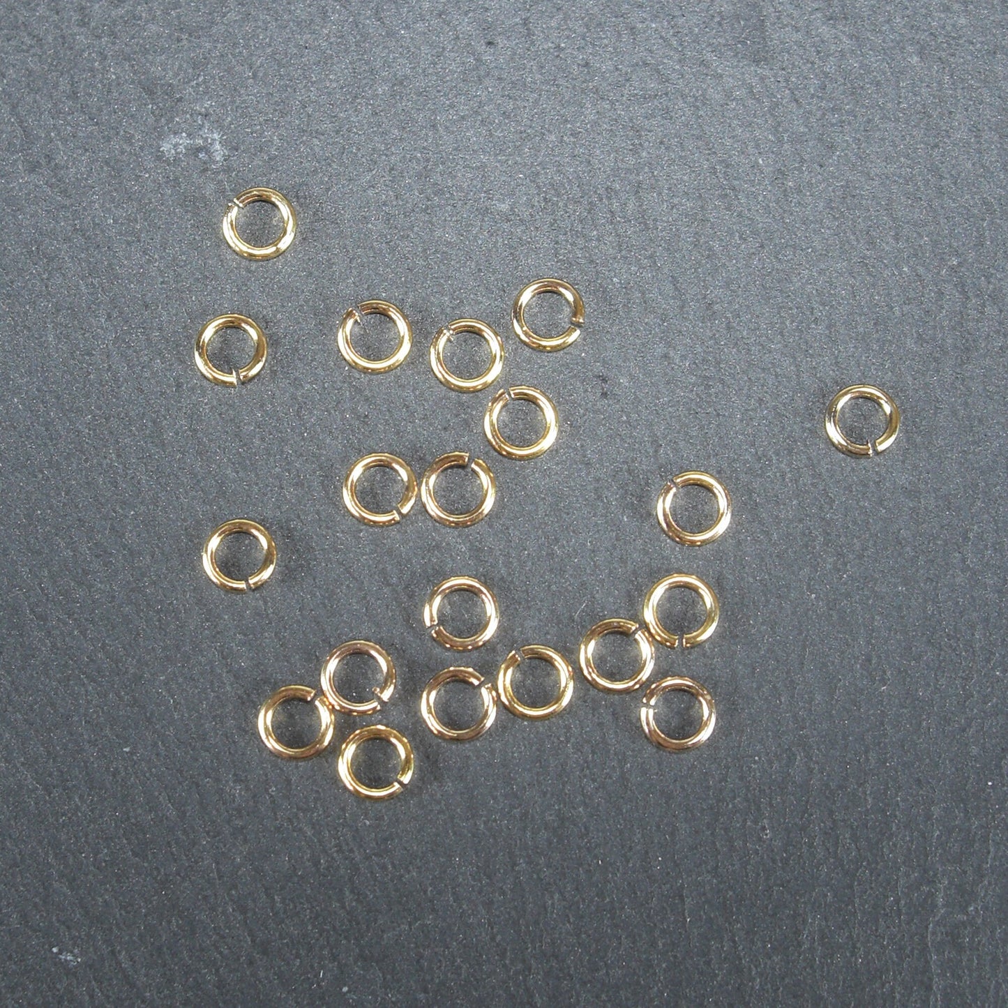 20 Binderinge 4 mm, Messing 24 K vergoldet, 10685