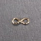 Anhänger Infinity Symbol, 18 Karat vergoldet, Hammerschlag-Oberfläche, 11124