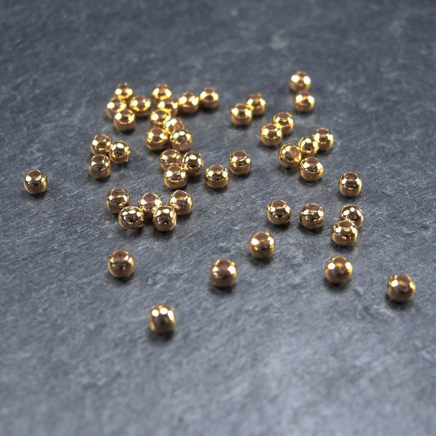 50 kleine Perlen 3mm, goldfarben, 10206