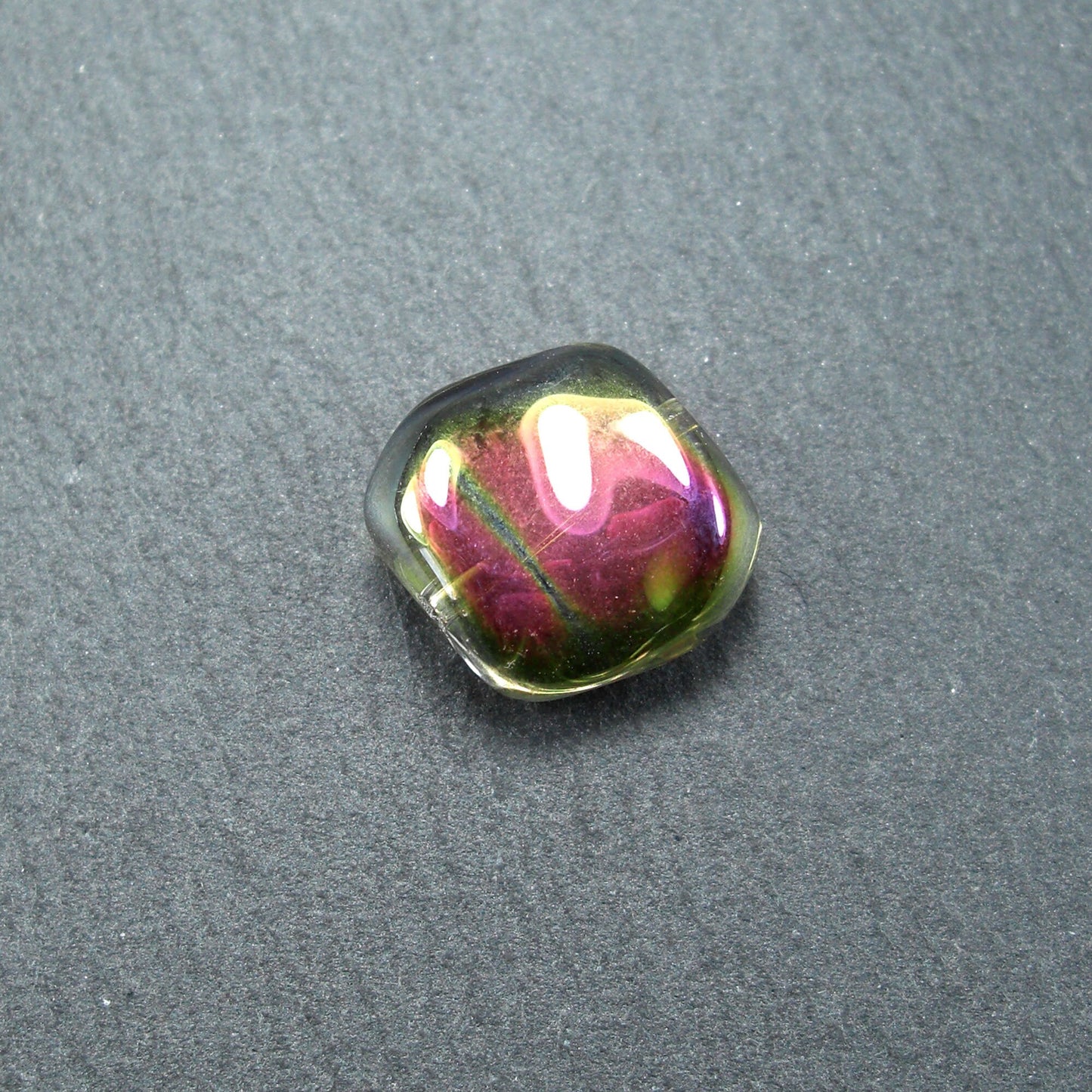 5 Glasperlen 10 mm, unregelmäßig, glänzend, aubergine gold bronze, 10563