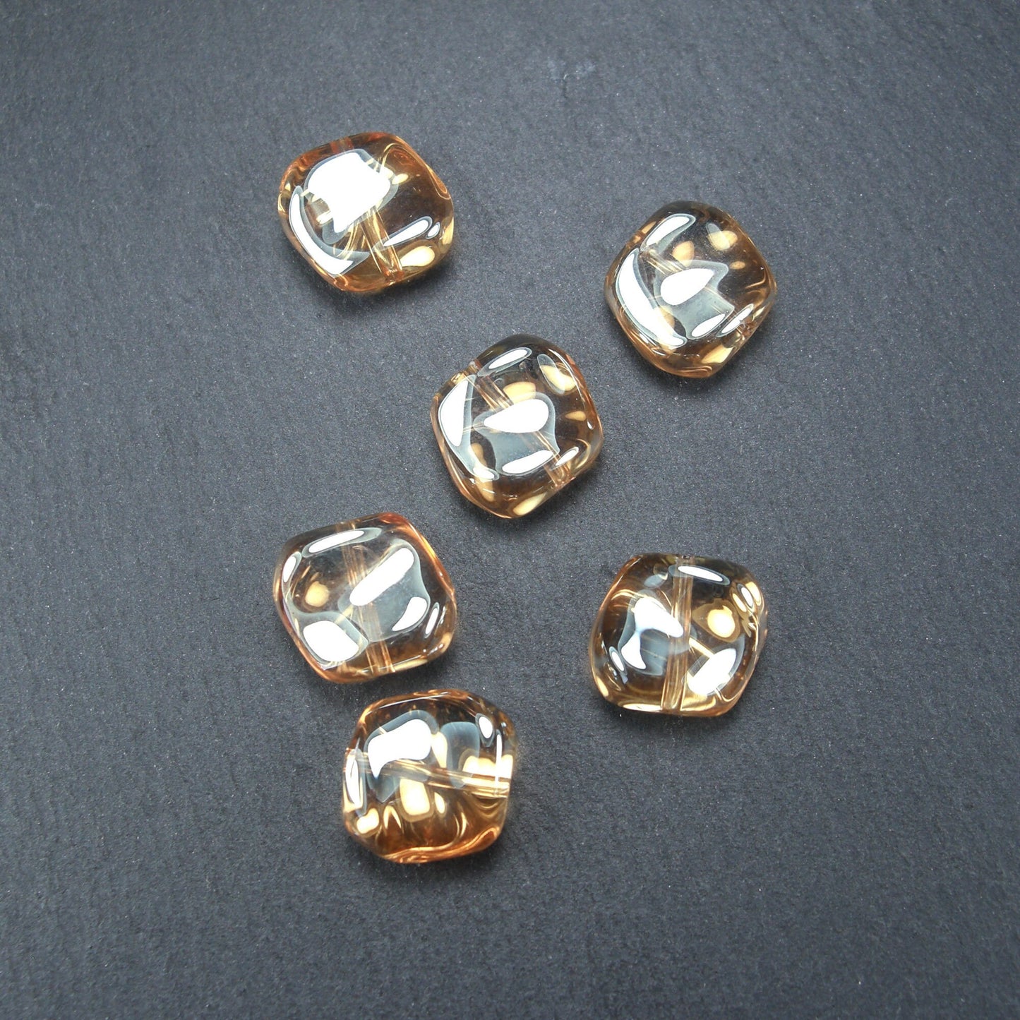 5 Glasperlen 10 mm, unregelmäßig, glänzend, orange metallic, 10561