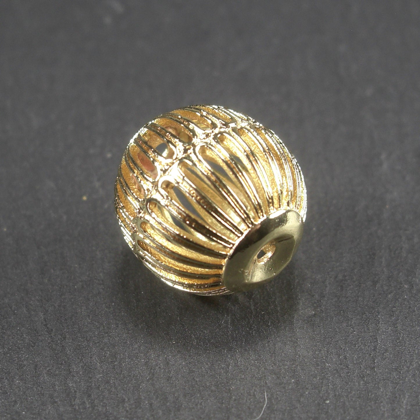 Große, filigrane Perle, 17 mm, Messing, 24 K vergoldet, 10706